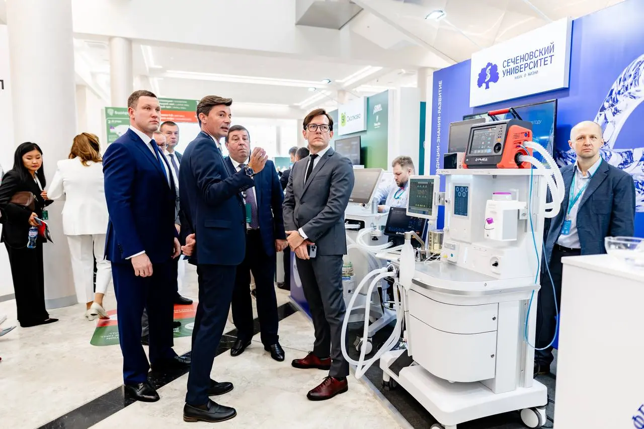 Презентация наркозно-дыхательного аппарата «Кедр К50» гостям форума