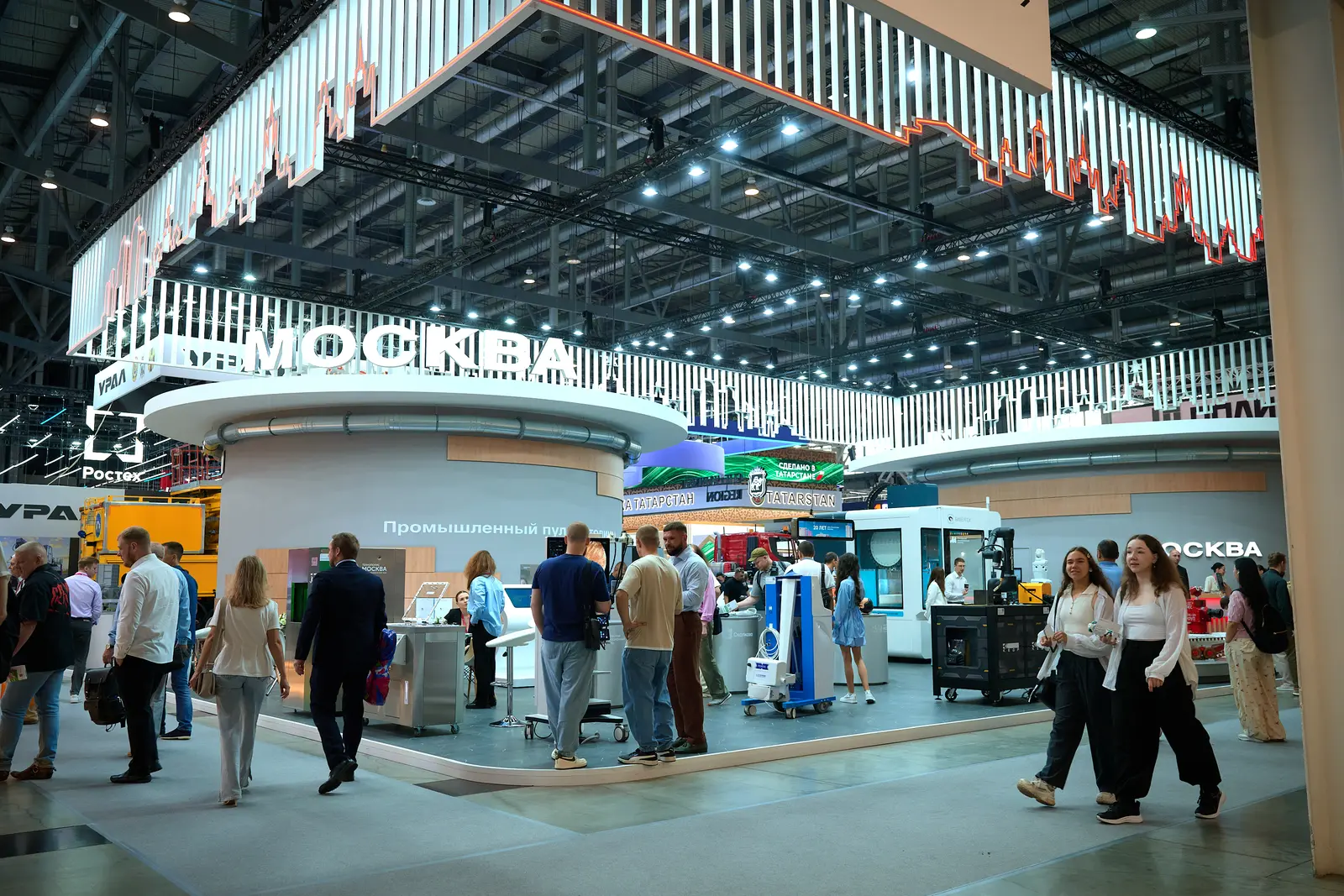 Стенд компании на выставке ИННОПРОМ-2026